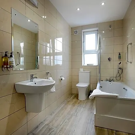 Imperial Szálloda 3*